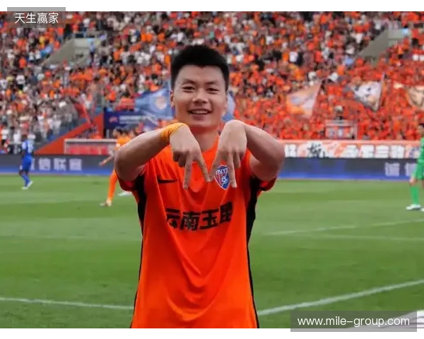 云南玉昆官方:罗竞等5人不再续约,恩里克、内内解约,马镇离队 云南玉昆官方:罗竞等5人不再续约,恩里克、内内解约,马镇离队