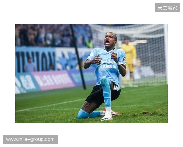 鲁媒：克雷桑对阵大连英博当日主动求战，若恢复顺利可战河南队