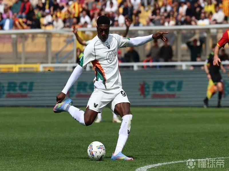 迪马：葡体2000万+600万+二转签下意乙威尼斯核心中场敦比亚